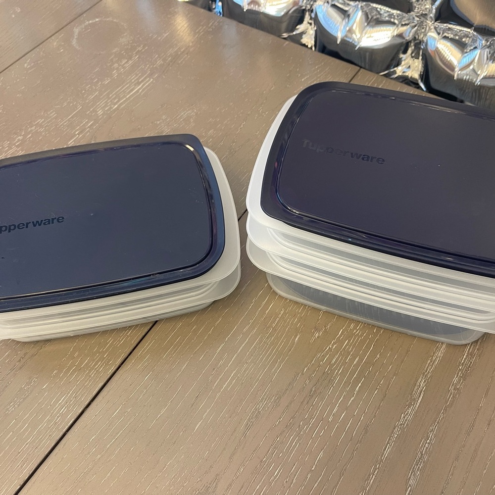 Tupperware Stackable container set - Picture 2 of 3